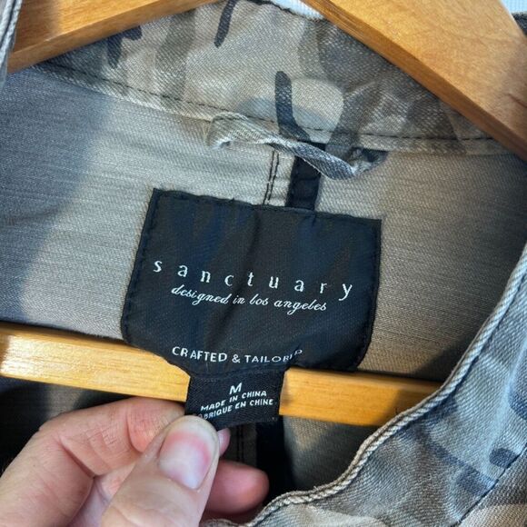 Sanctuary Green Army Camo Print Mock Neck Cargo Utility Jacket Size Medium - Picture 14 of 14